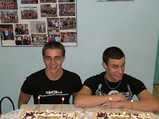 18 ANS JULIEN     20 ANS SYLVAIN